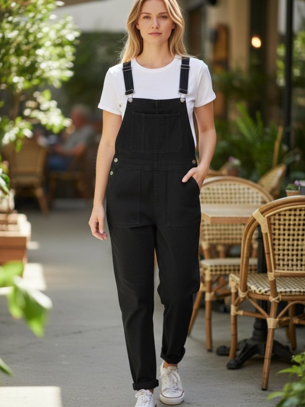 Carly Jean Los Angeles Women’s Black Overalls Jumpsuit Size M Bib Casual